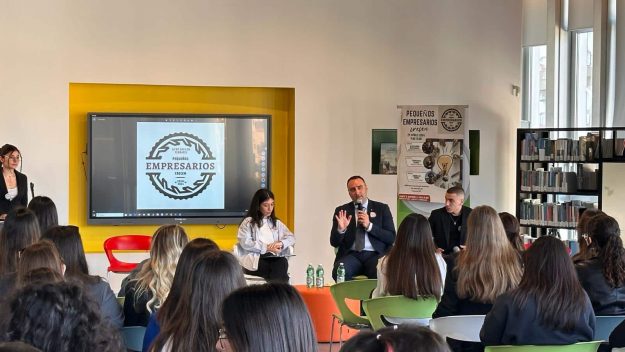 federmanager-basilicata-10-06-7 "Federmanager Basilicata va a Scuola" avviato il progetto per l'orientamento in uscita delle Classi V Superiori